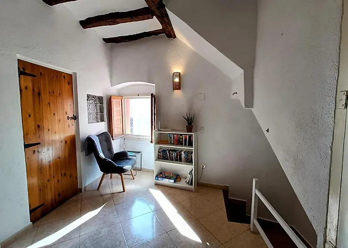 Casa En La Valleta Dom wakacyjny Ginestar