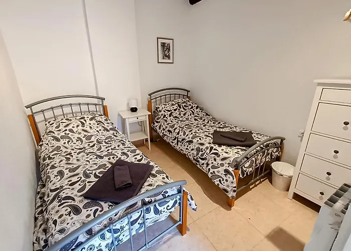 Casa En La Valleta Dom wakacyjny Ginestar