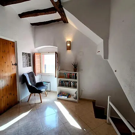 Casa En La Valleta Holiday home Ginestar