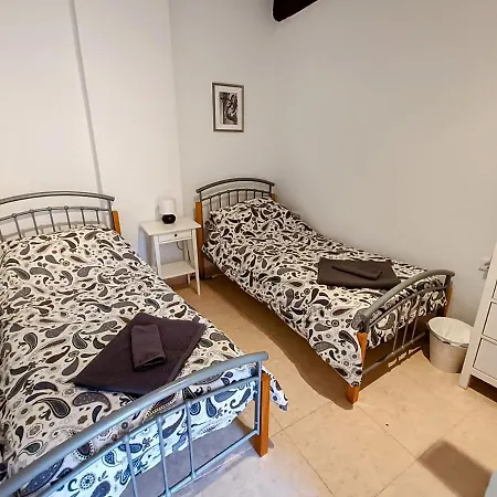 Casa En La Valleta Holiday home Ginestar